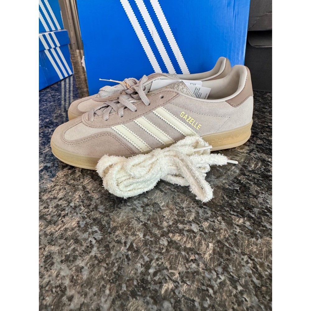 Adidas Gazelle Indoor W Light Brown Off White Gum HQ2662 Womens Size 7 NEW